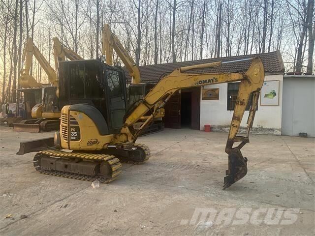 Komatsu PC35MR-2 Bageri guseničari