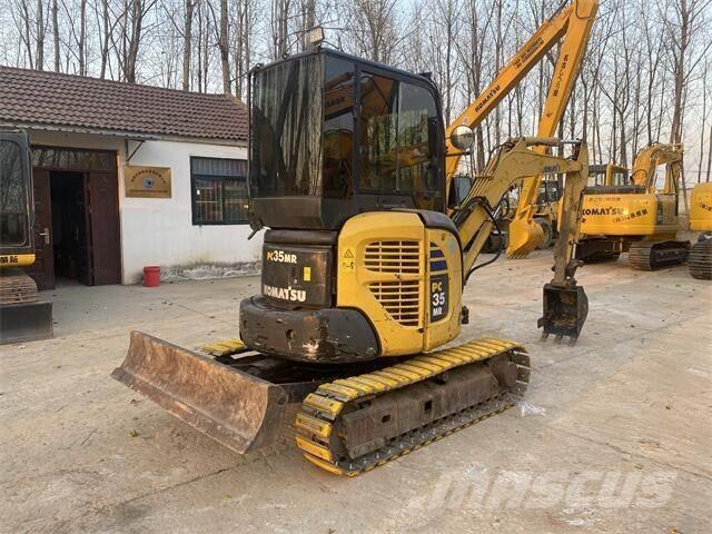 Komatsu PC35MR-2 Bageri guseničari