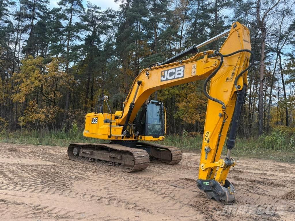 JCB 210 Bageri guseničari