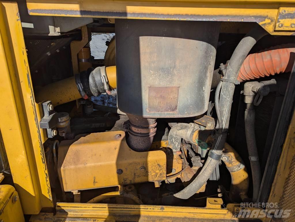 CAT D 6 T LGP Buldožeri guseničari