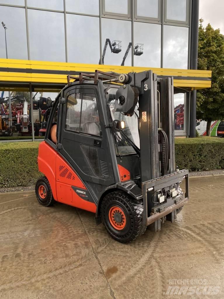 Linde H30CNG-02 Plinski viljuškari