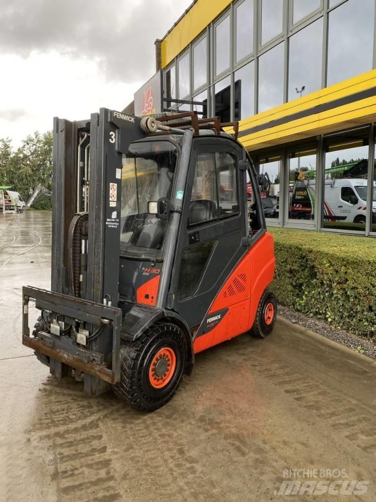 Linde H30CNG-02 Plinski viljuškari