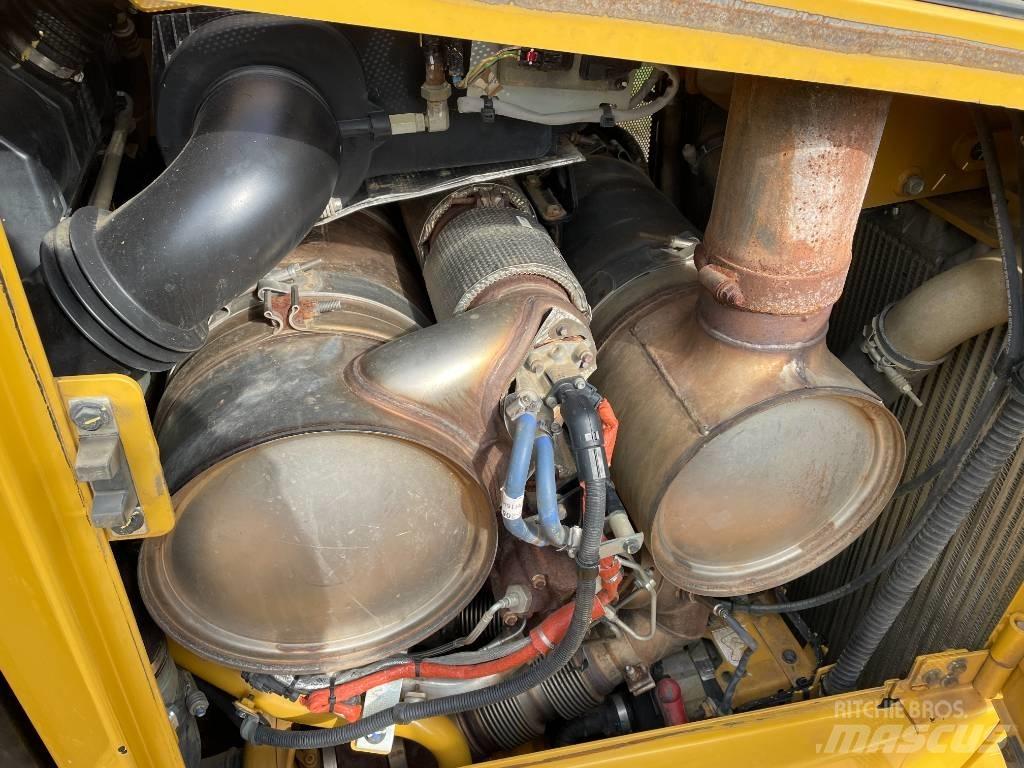 CAT D 6 T LGP EPA Buldožeri guseničari