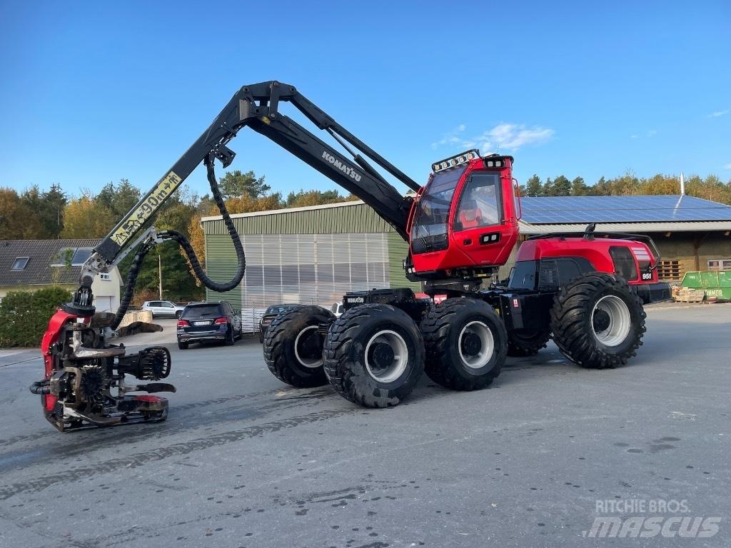 Komatsu 951 Harversteri