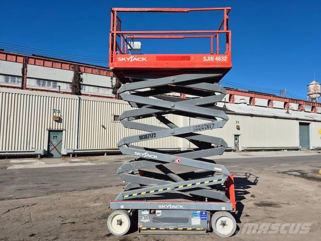 SkyJack SJ 4632 Makazaste platforme