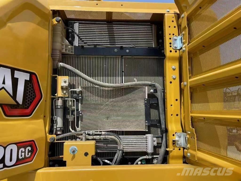 CAT 320GC Bageri guseničari
