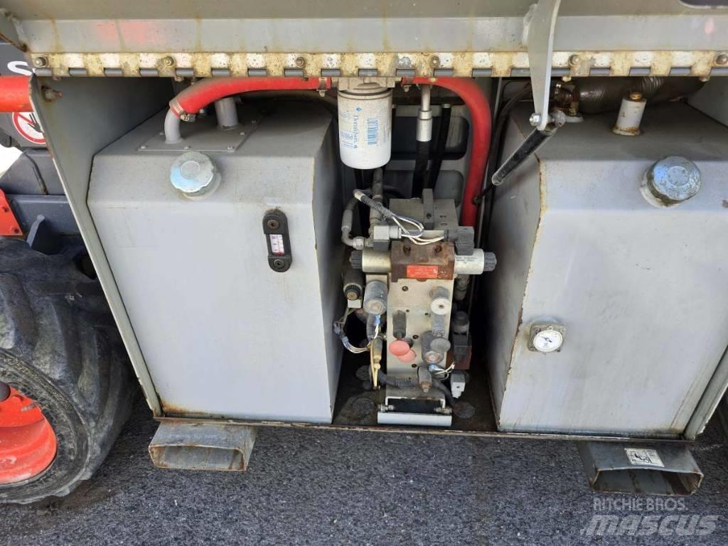 SkyJack SJ 6832 RT Makazaste platforme