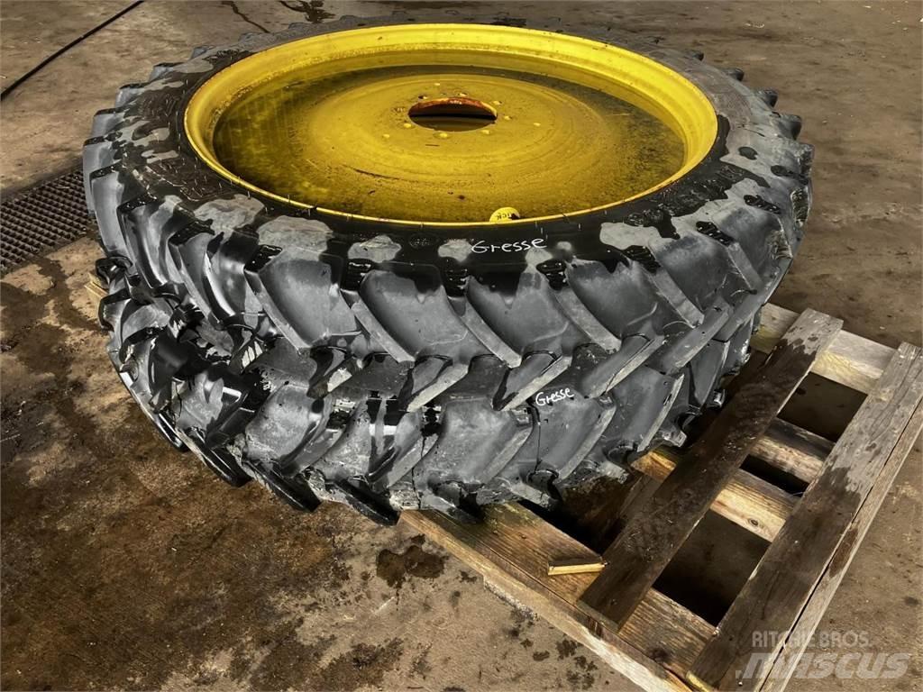 BKT 270/95R48 Gume, točkovi i felne