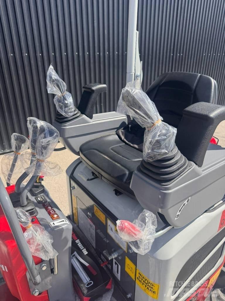 Takeuchi TB 210 R Mini bageri < 7t
