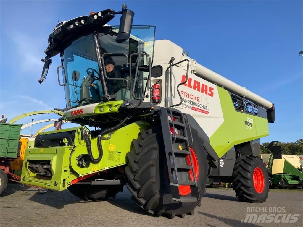 CLAAS Trion 730 Kombajni