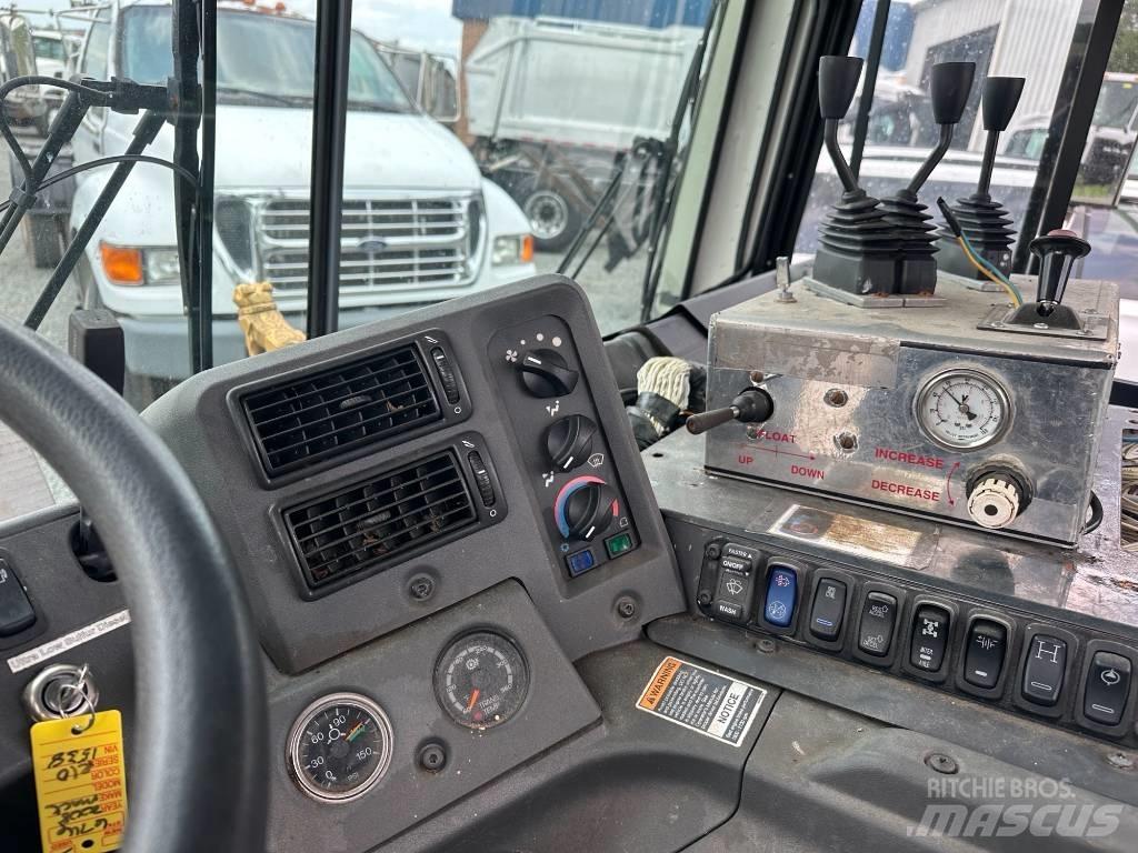 Mack MRU613 Kamioni za otpad