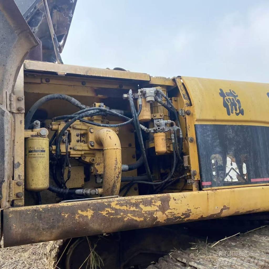 CAT 330 CL Bageri guseničari