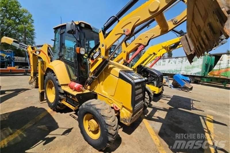 CAT 426F2 TLB Rovokopači