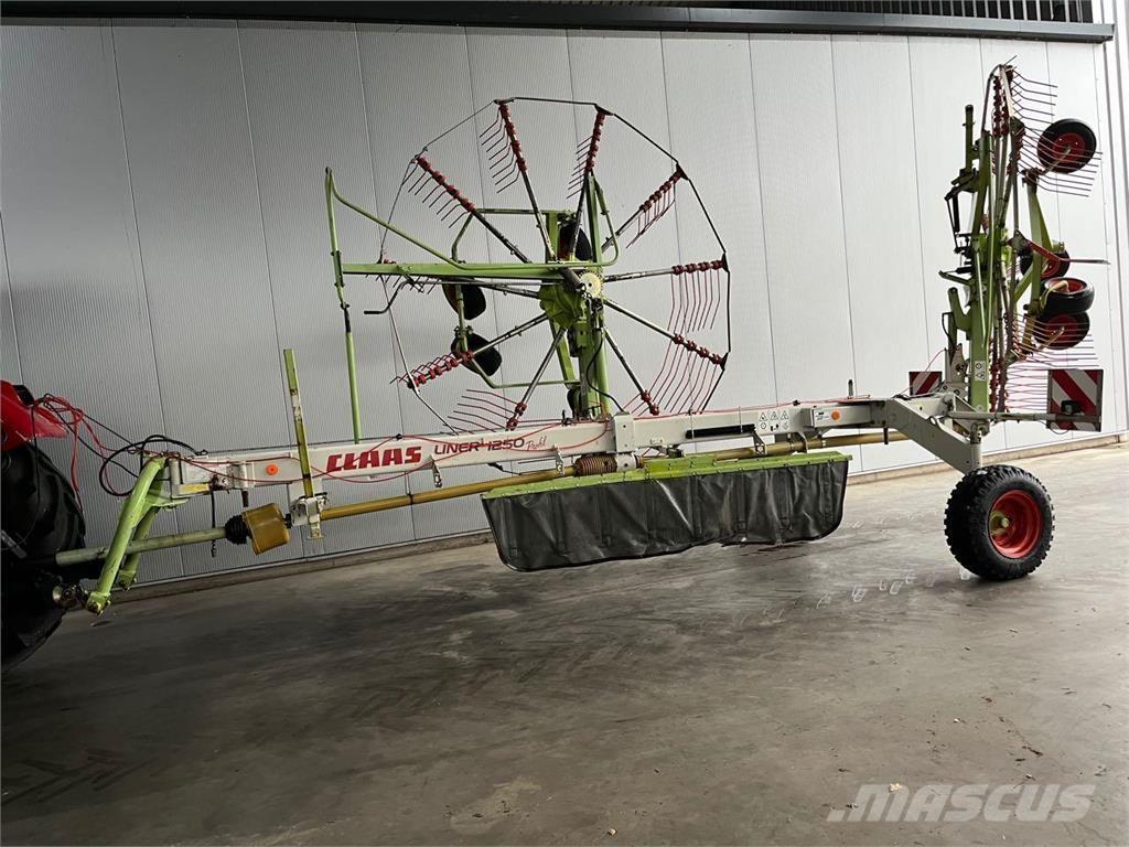 CLAAS Liner 1250 Sakupljači