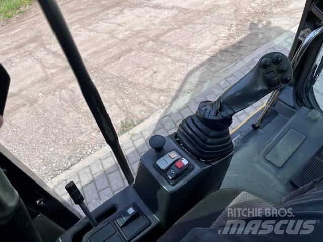 CAT M 315 D Bageri točkaši