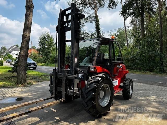 Manitou M 30.4 Vanterenski viljuškar