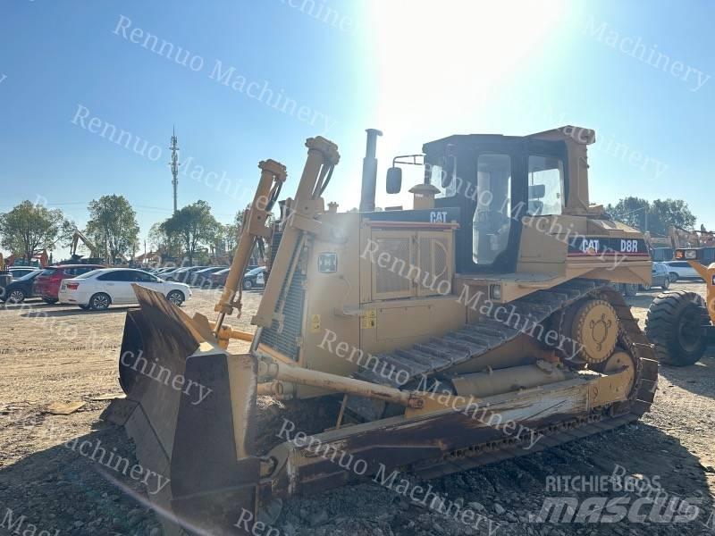 CAT D 8 R Buldožeri guseničari