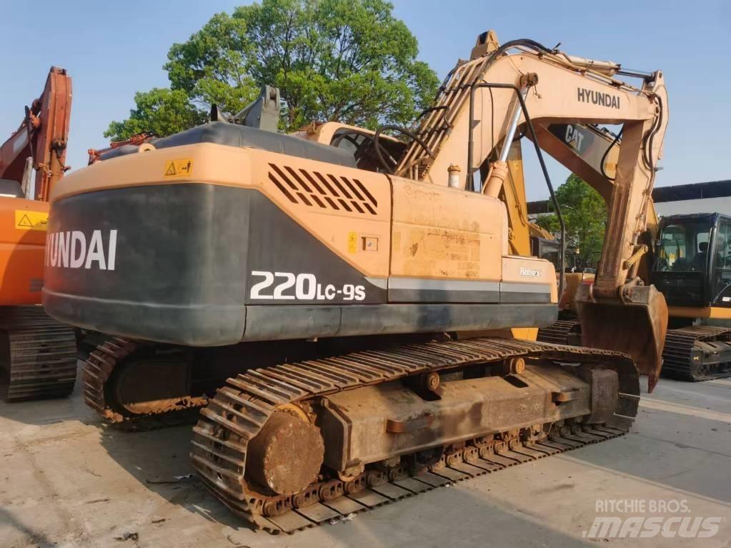 Hyundai 220lc-9s Midi bageri 7t – 12t