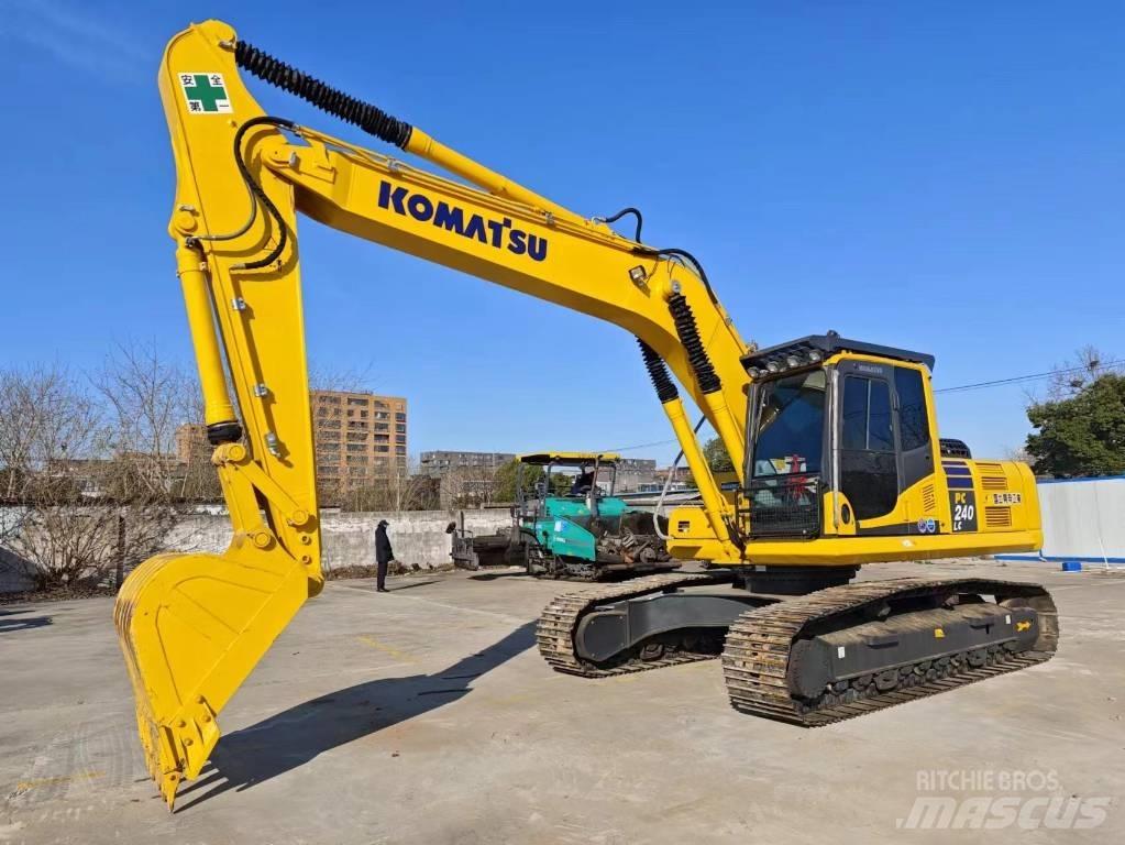 Komatsu PC 240-8 Bageri guseničari