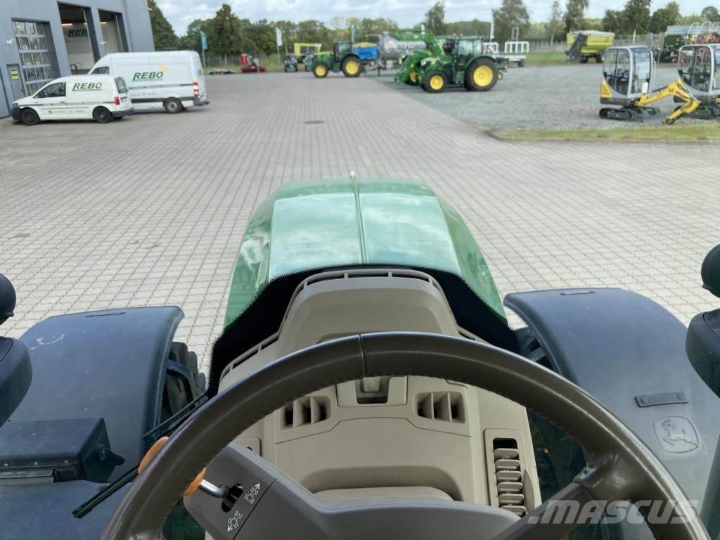 John Deere 6R215 Traktori