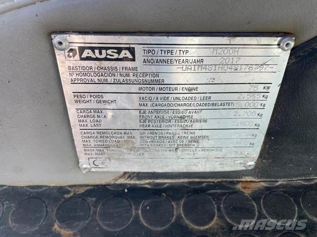 Ausa M200H 4X4 Pomoćne mašine