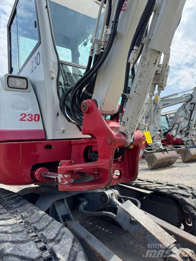 Takeuchi TB 230 Mini bageri < 7t