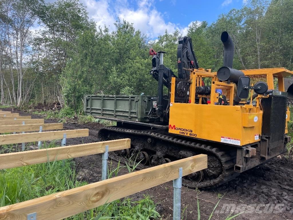 Morooka MST 800 Damperi na gusenice