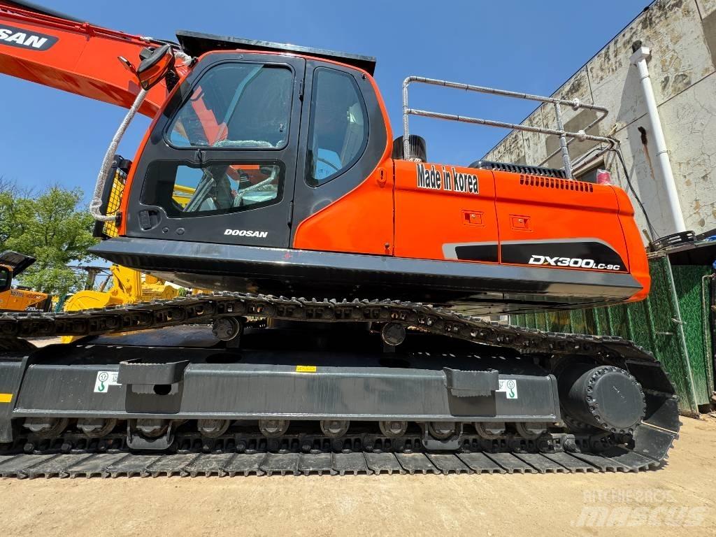 Doosan DX 300 LC-9S Bageri guseničari