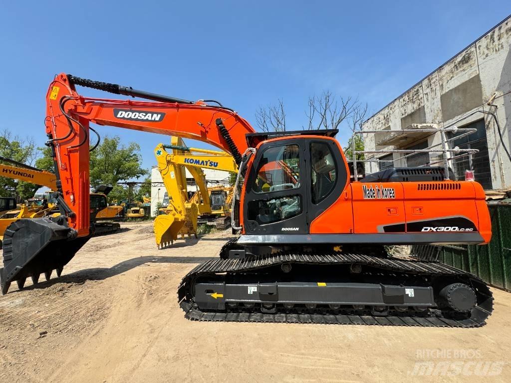 Doosan DX 300 LC-9S Bageri guseničari