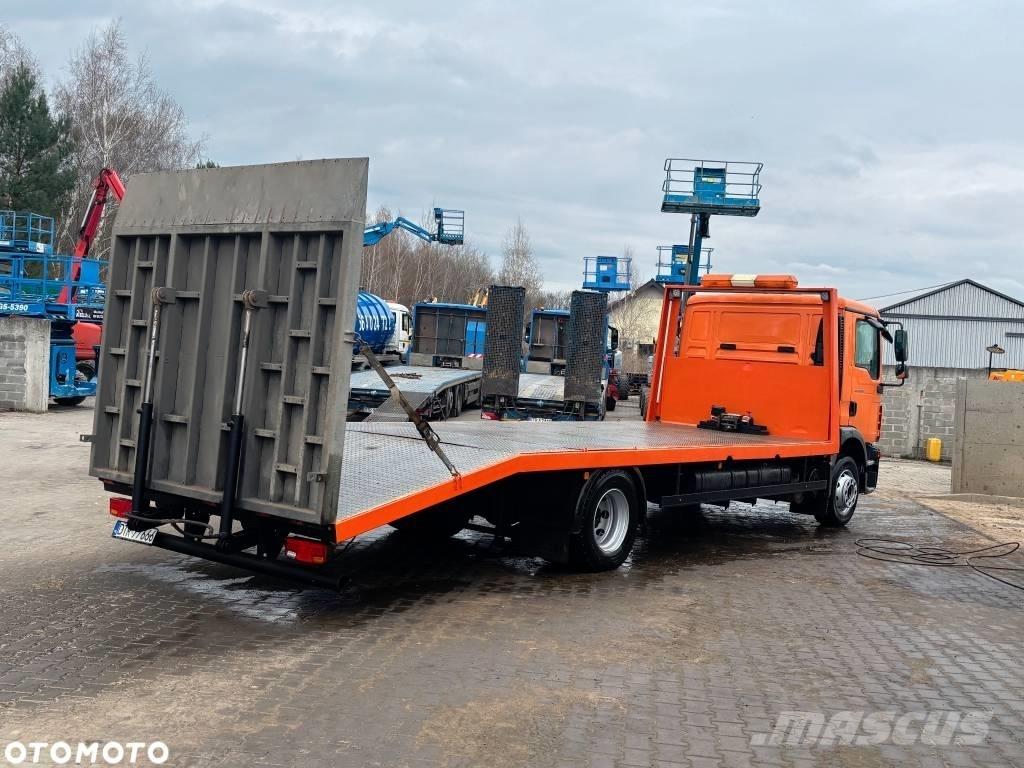 MAN TGM 15.290 Kamioni sa ravan platformom / vitlom