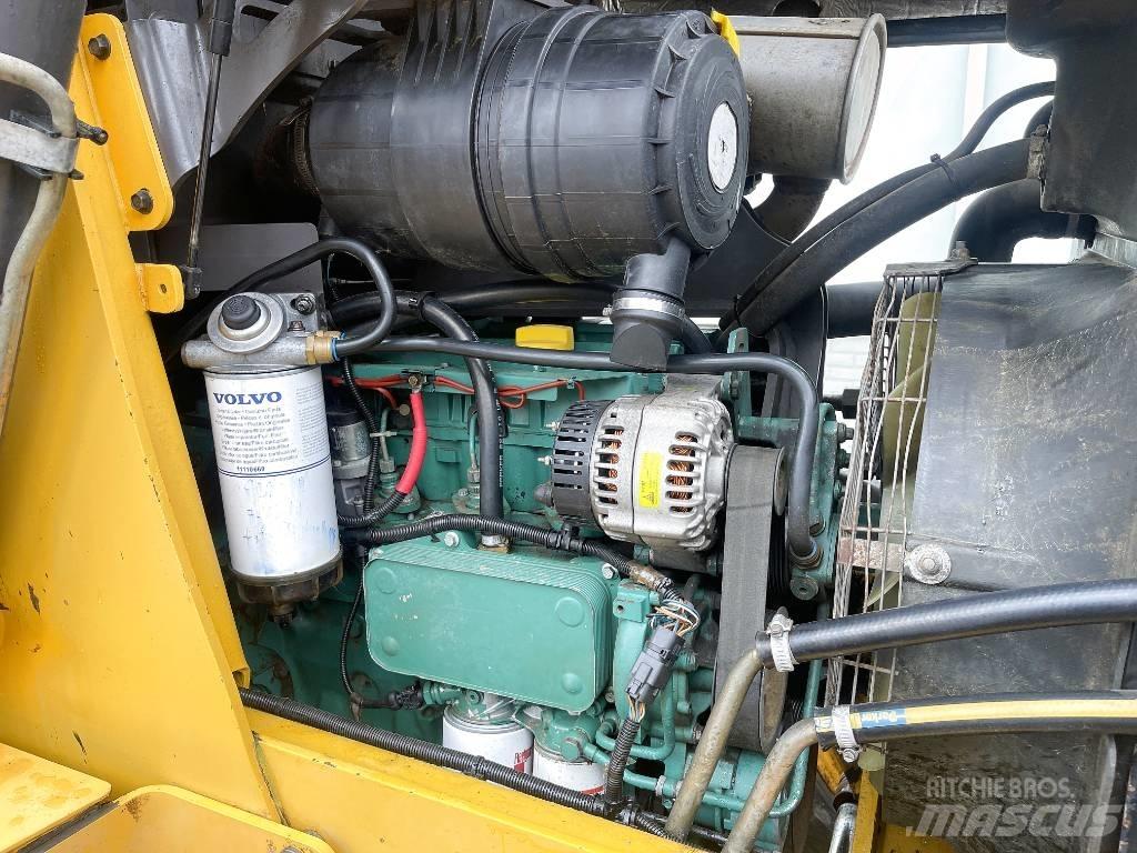 Volvo BL71 Rovokopači
