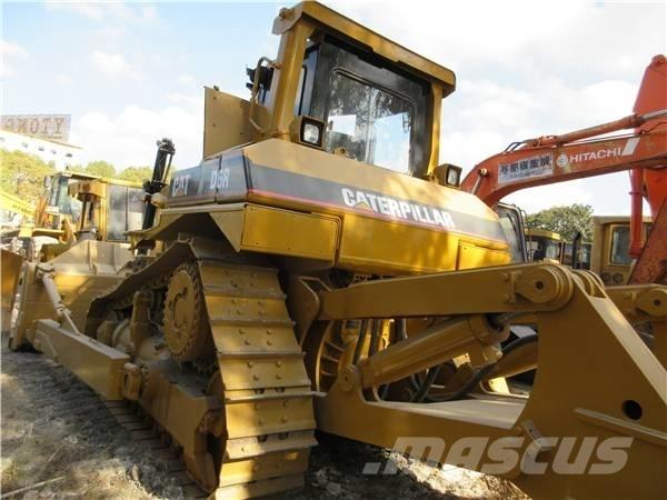 CAT D 6 R Buldožeri guseničari