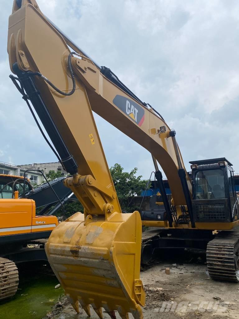 CAT 330 D Bageri guseničari