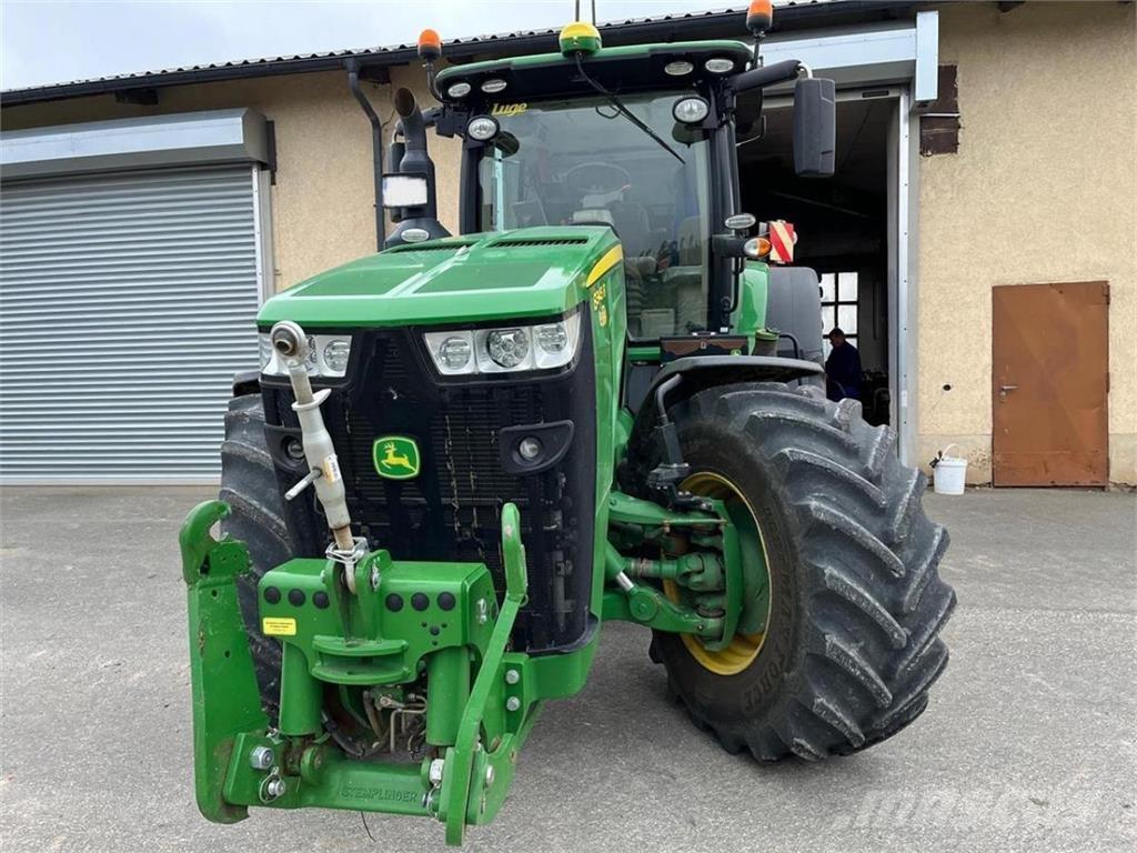 John Deere 8345R Traktori