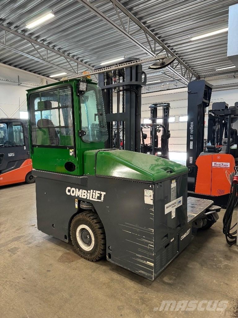 Combilift C4000ET Viljuškari sa 4-stranskim dohvatom