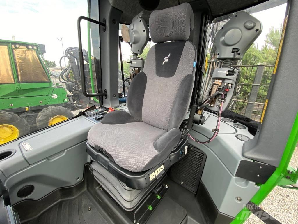 John Deere 1210 E Forvarderi