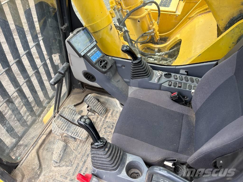 Komatsu PC700LC-11 Bageri guseničari