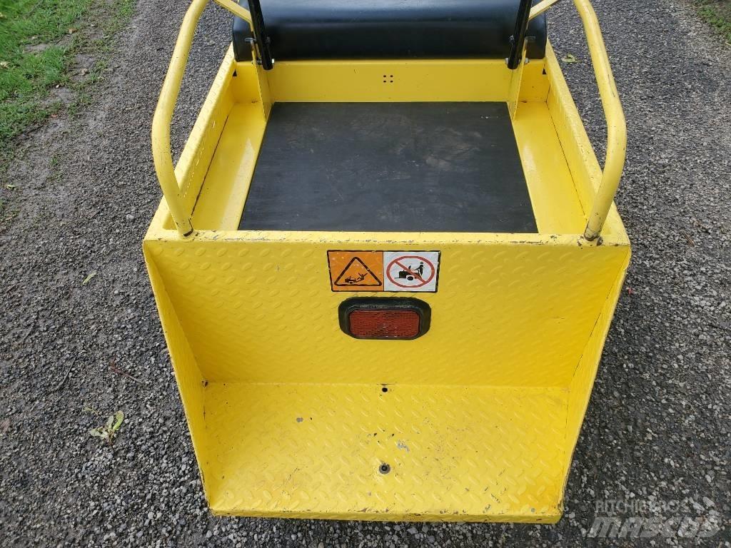 Cushman MM Tegljači