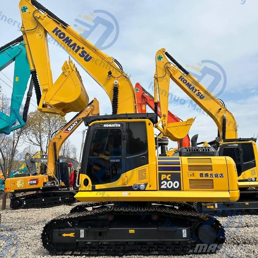 Komatsu PC200-8 Bageri guseničari