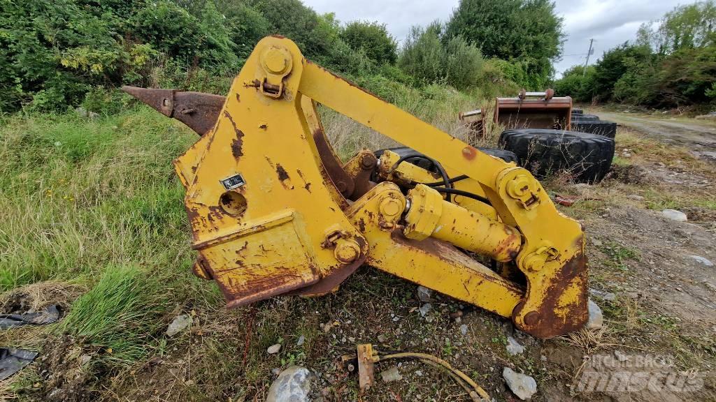 Komatsu D85 Šasija i vešenje