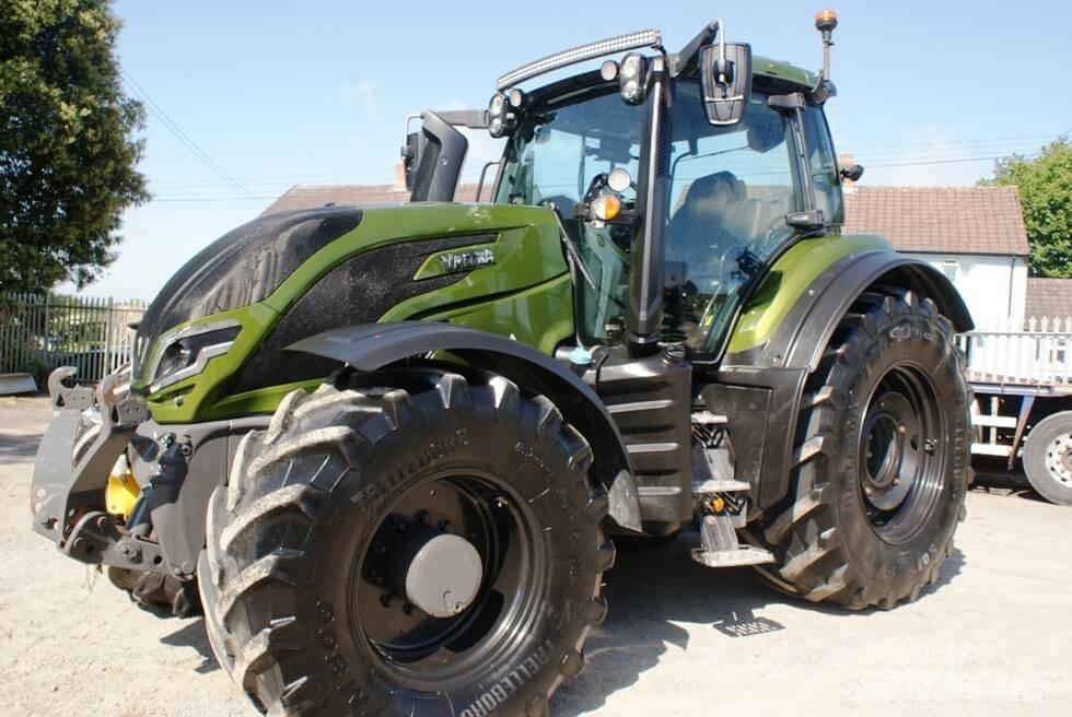 Valtra T 235 D Traktori
