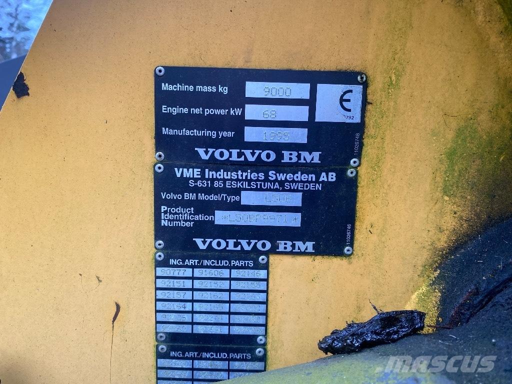 Volvo BM L 50 Višenamenski utovarivači