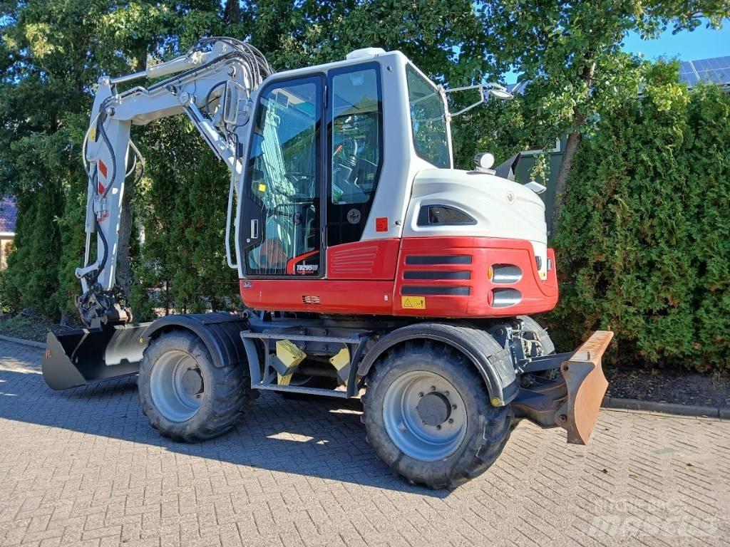 Takeuchi TB 295 W Bageri točkaši