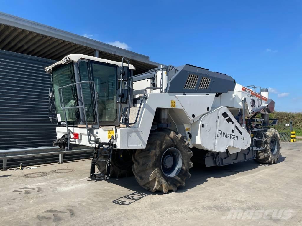 Wirtgen WR 240I Mašine za reciklažu asfalta