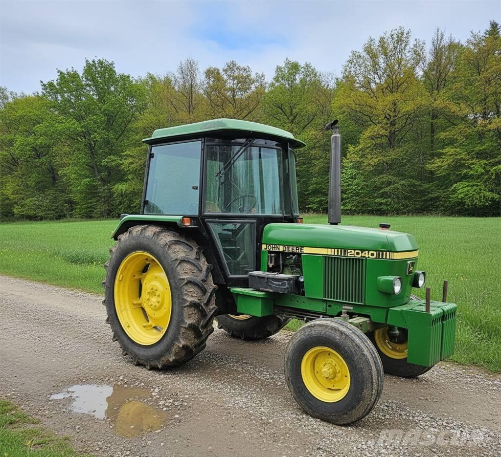 John Deere 2040 Traktori
