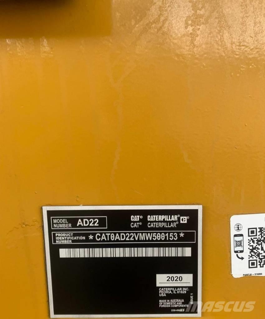 CAT AD 22 Kiperi kamioni