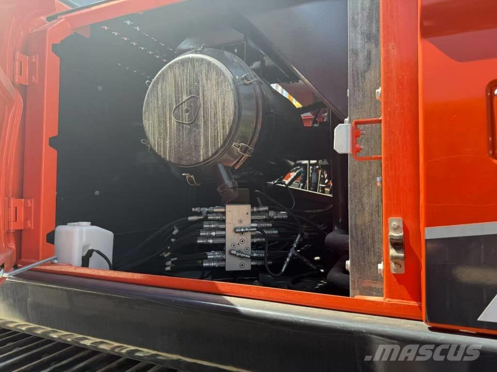 Doosan DX 340 Bageri guseničari