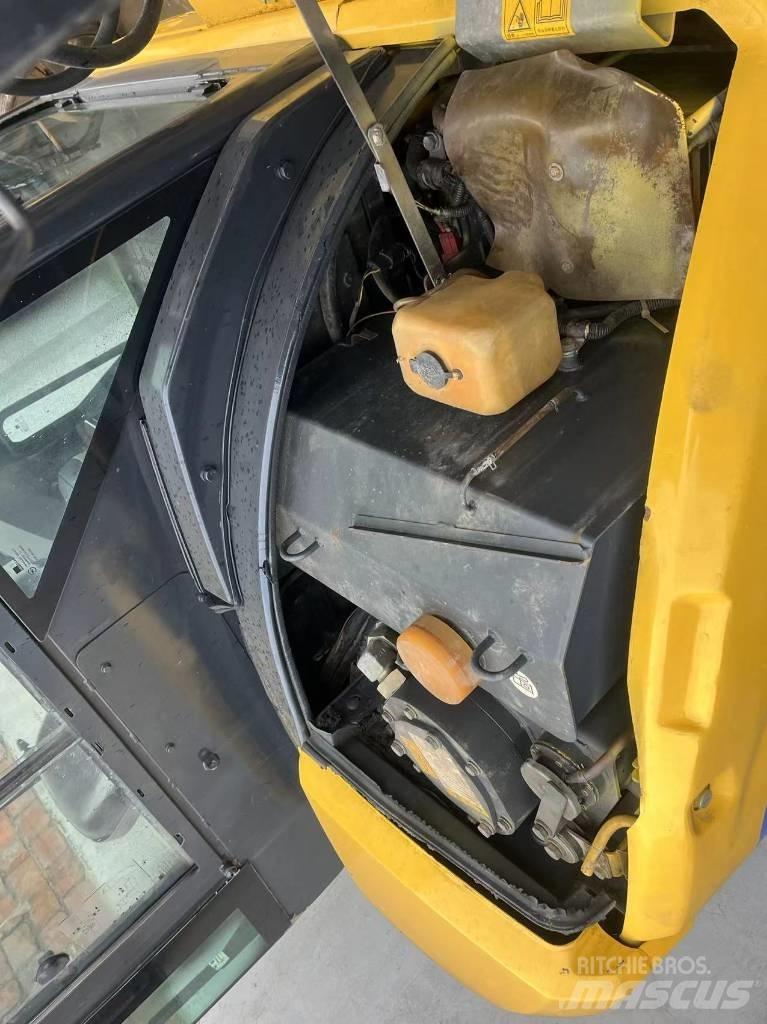 Komatsu PC 40 MR-2 Bageri guseničari