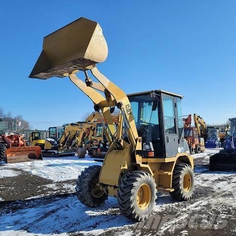 CAT 901B Utovarivači na točkove