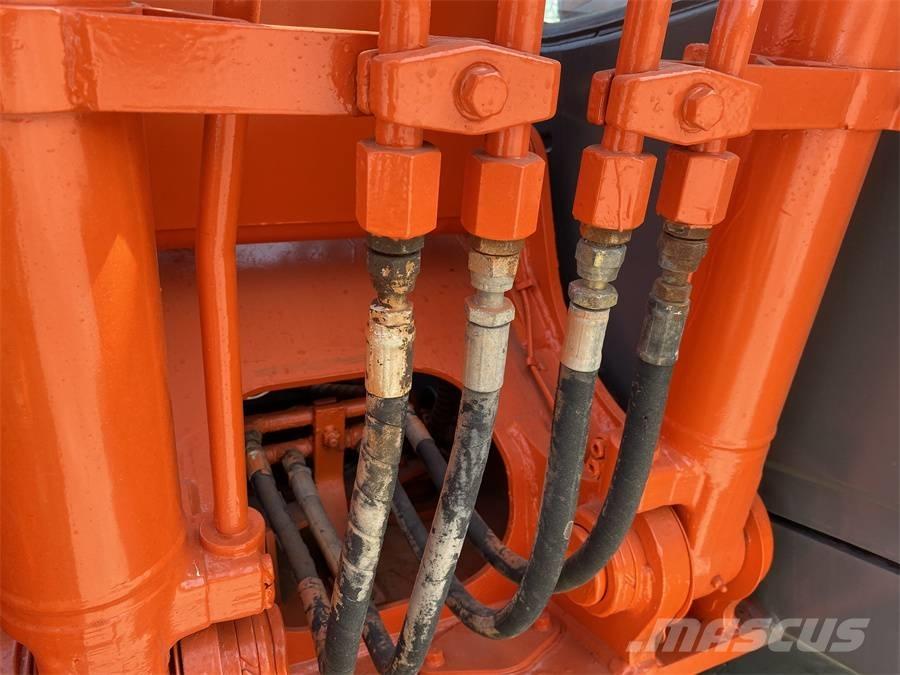 Hitachi EX 100 G-3 Bageri guseničari